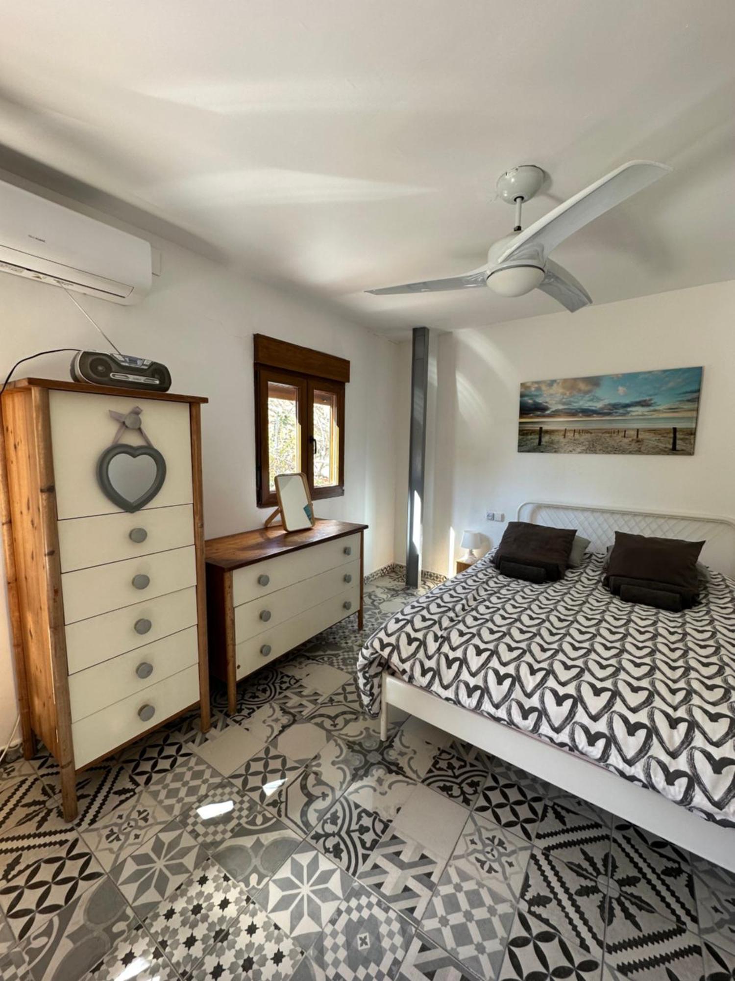 Precioso Apartamento Con A/A En Ruzafa Con Terracita Privada Y Acceso A Un Jardin, Para 2-3 Personas Валенсія Екстер'єр фото