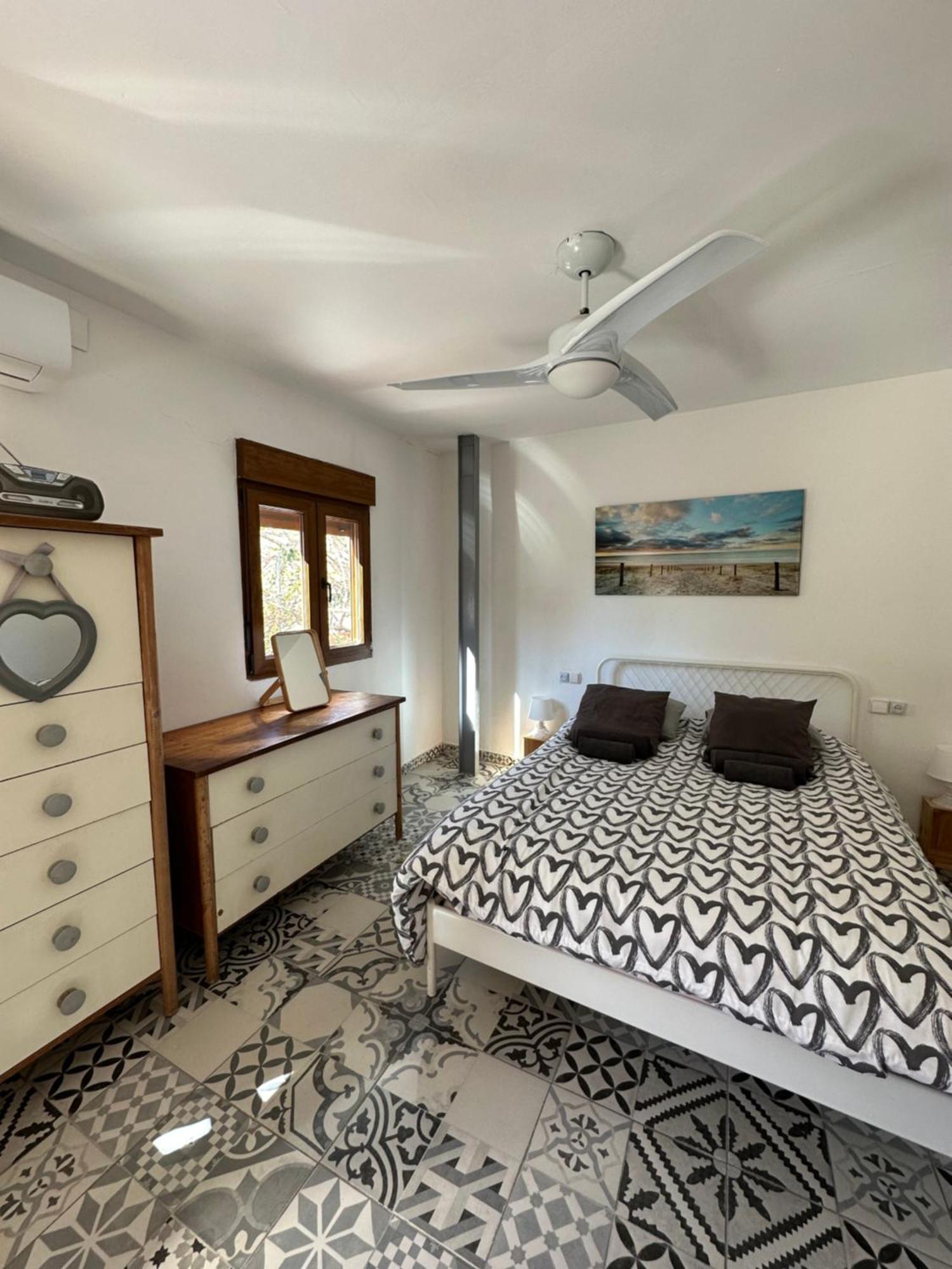 Precioso Apartamento Con A/A En Ruzafa Con Terracita Privada Y Acceso A Un Jardin, Para 2-3 Personas Валенсія Екстер'єр фото